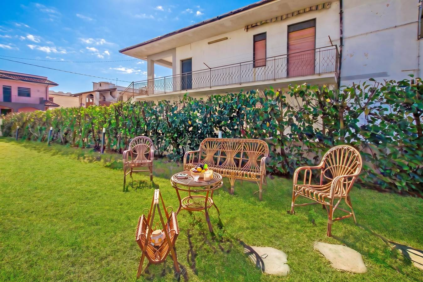 Appartamento intero, Casa Smeralda a 200m From The Sea in Villaggio delle Conchiglie, Augusta (comune)