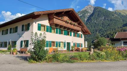 Ferienwohnung für 4 Personen in Bach, Lechtal, Bild 1