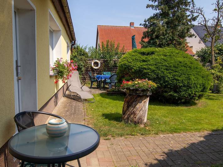 Ferienhaus für 4 Personen, mit Terrasse und Garten in Kröslin - 3