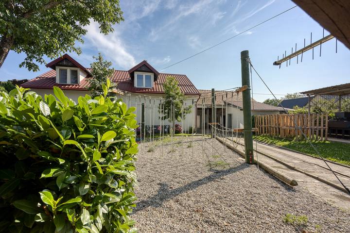 Ferienhaus für 14 Personen, mit Terrasse und Pool sowie Sauna, kinderfreundlich