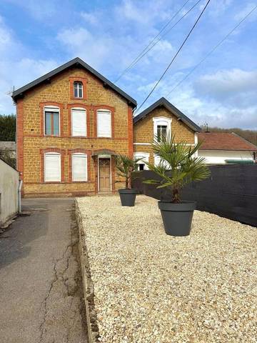 Gîte pour 7 personnes, avec terrasse, animaux acceptés à Vrigne-aux-Bois