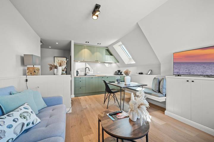 Ferienwohnung für 2 Personen, mit Balkon in Wenningstedt