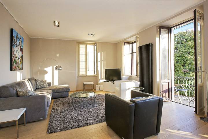Ferienwohnung für 6 Personen, mit Balkon und Terrasse sowie Seeblick und Ausblick