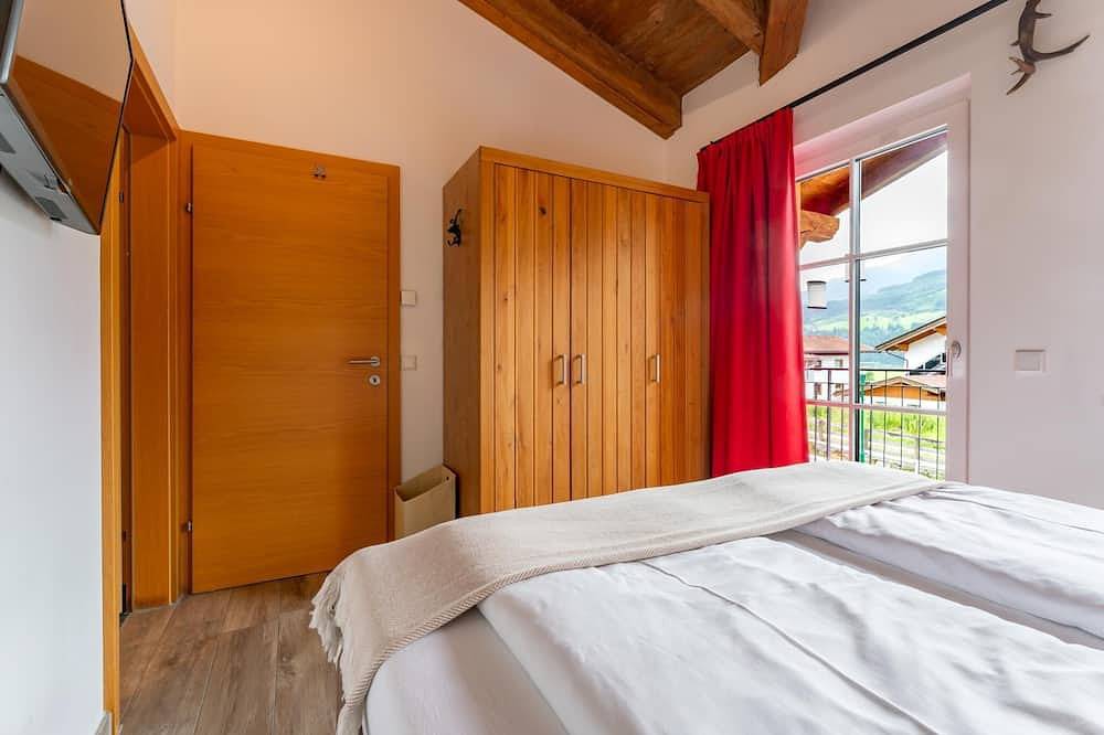 Ganze Wohnung, Penthouse bei Kaprun mit Sauna &  Bergblick in Piesendorf, Pinzgau