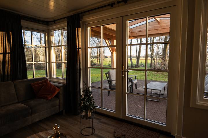 Luxuriöser 6P Bungalow auf großzügigen Grundstück in der Nähe Dwingelderveld-Nationalparks in Pesse, Nationalpark Dwingelderveld
