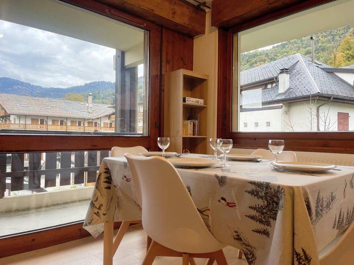 Gîte pour 4 personnes, avec balcon dans Office De Tourisme De Samoens - 2