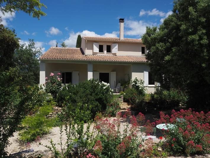 Location de vacances pour 6 personnes, avec jardin et piscine, adapté aux familles à Villes-sur-Auzon - 2