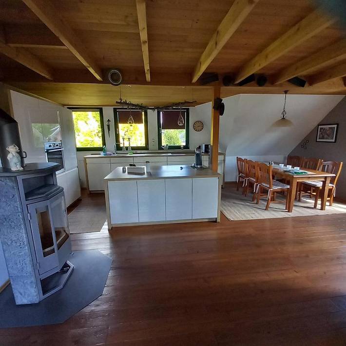 Ferienwohnung für 7 Personen, mit Balkon und Terrasse sowie Garten und Ausblick in Alfsee
