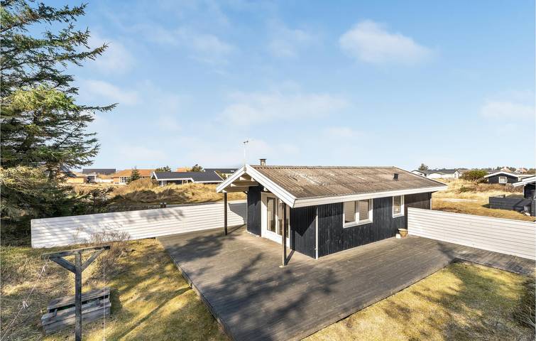 Ferienhaus für 4 Personen, mit Terrasse und Garten in Vorupør
