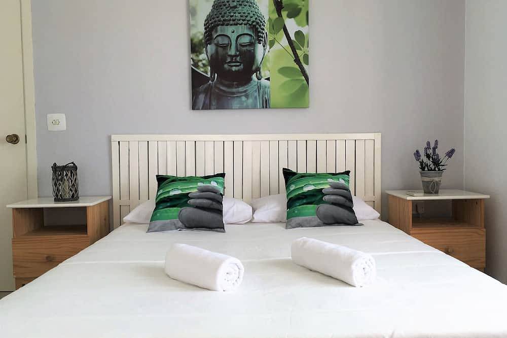 Haus Mit Pool 2Km Von Ibiza in Sant Jordi de ses Salines, Sant Josep de sa Talaia