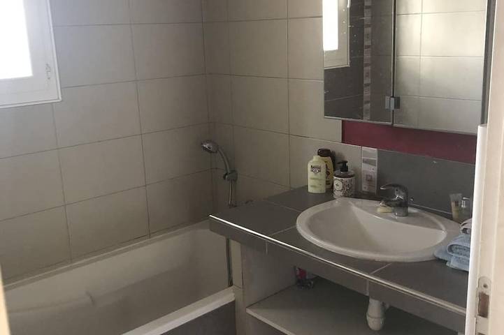 Location de vacances pour 8 personnes, avec jardin et terrasse à Méounes-lès-Montrieux - 2