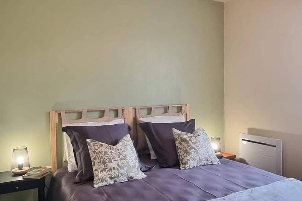 Spacious and comfortable lodging with terrace in Roanne in Roanne, Roanne region