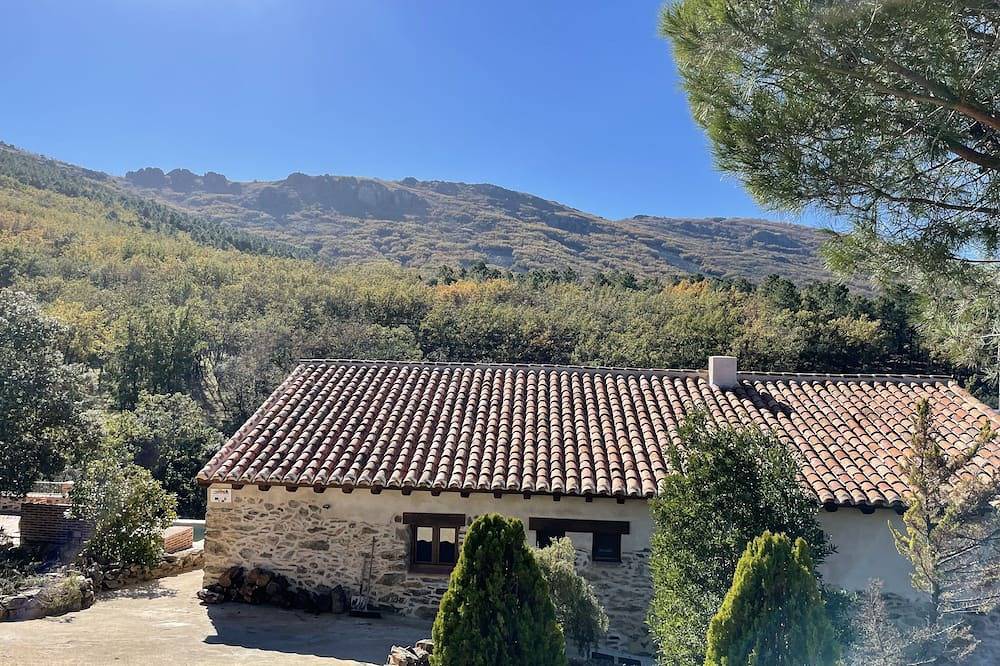Casa exclusiva con entorno ideal para desconectar in Hontanar, Provincia de Toledo