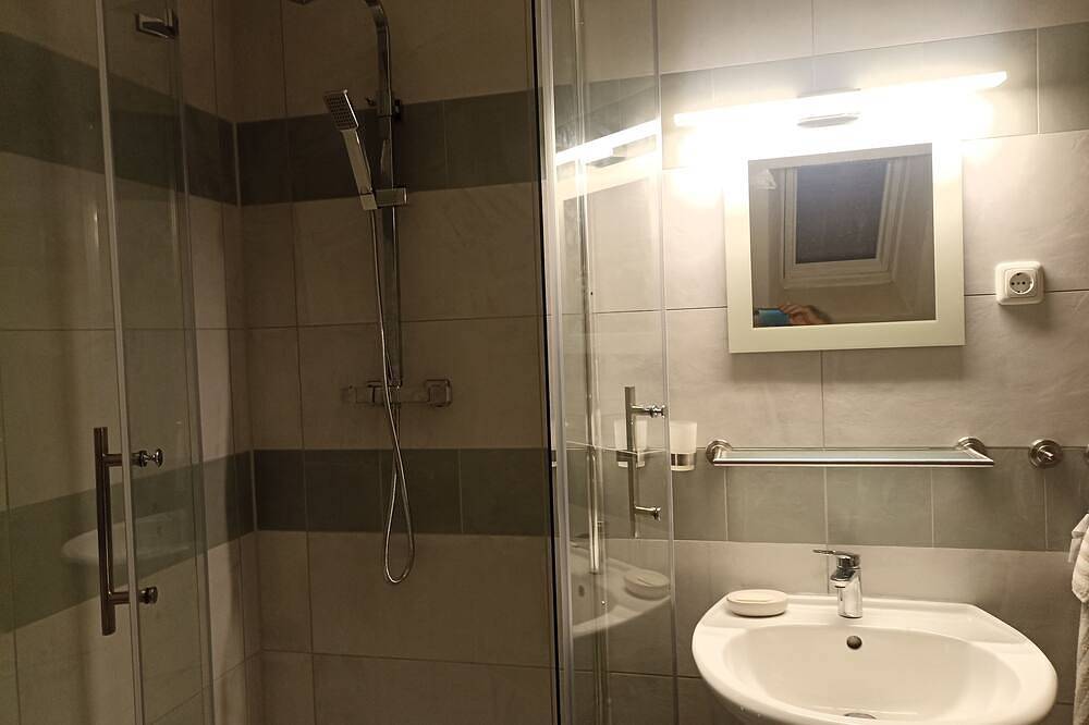 Geheel appartement, Vacation home Eichbergblick - in a small green village but near the City in Hameln, Weserbergland