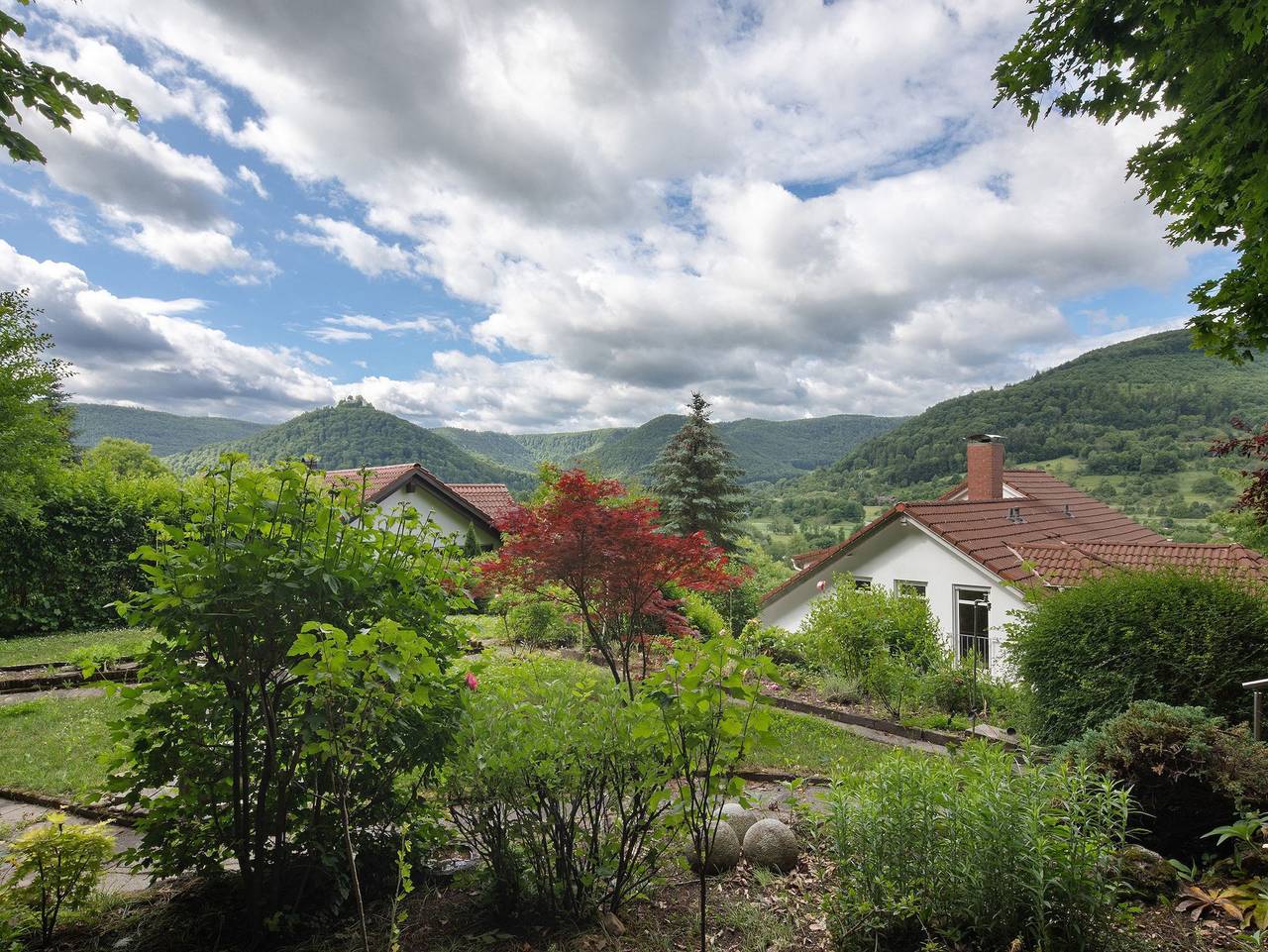 Ganze Ferienwohnung, Haus Am Sonnenhügel in Bad Urach, Albsteig Etappe 9