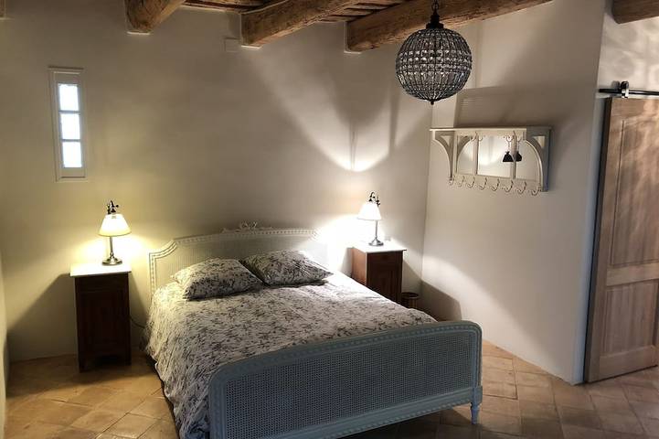 Gîte pour 4 personnes à Saint-Quentin-la-Poterie - 4