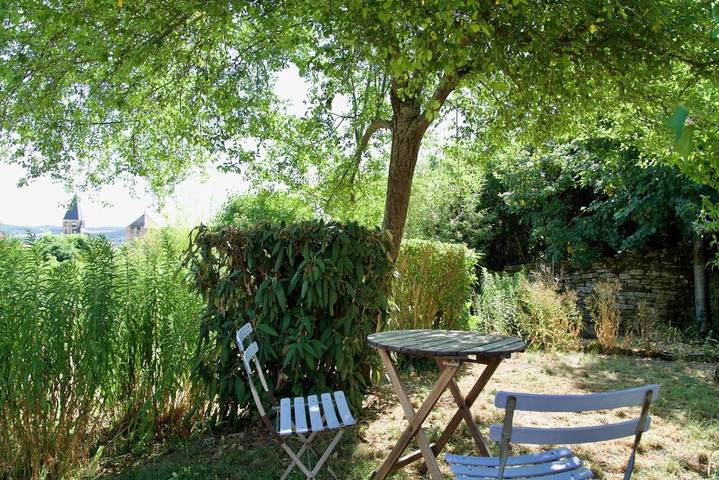 Appartement de vacances pour 3 personnes, avec Terrasse ainsi que Jardin et Vue