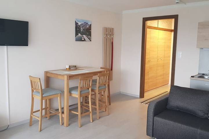 Ganze Wohnung, Ferienwohnung mit Balkon und Seeblick in Strobl, Bezirk Salzburg-Umgebung
