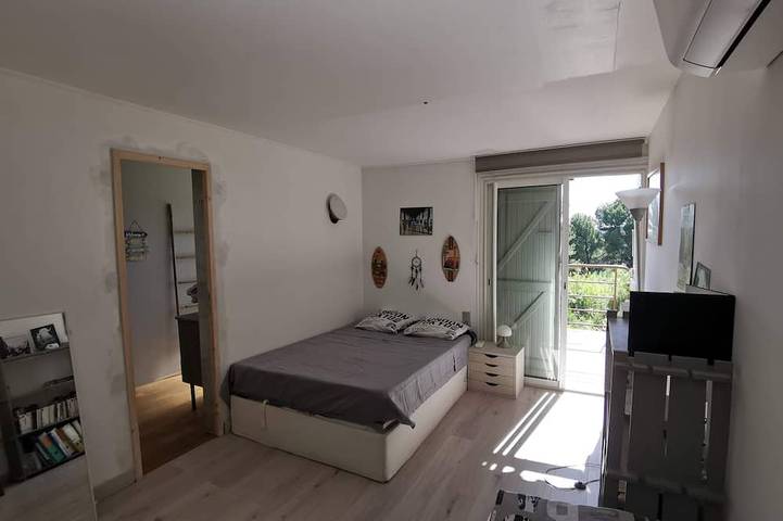 Villa pour 8 personnes, avec terrasse ainsi que jardin et jacuzzi à Le Castellet - 2