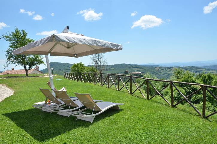 Ferienwohnung für 4 Personen, mit Terrasse und Pool, mit Haustier in Roccalbegna