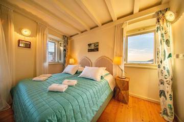 Villa for 6 People in Komiza, Vis, Photo 2