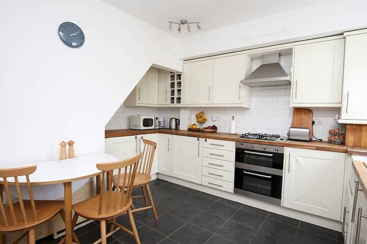 Glamping for 4 people, with garden in Oxford