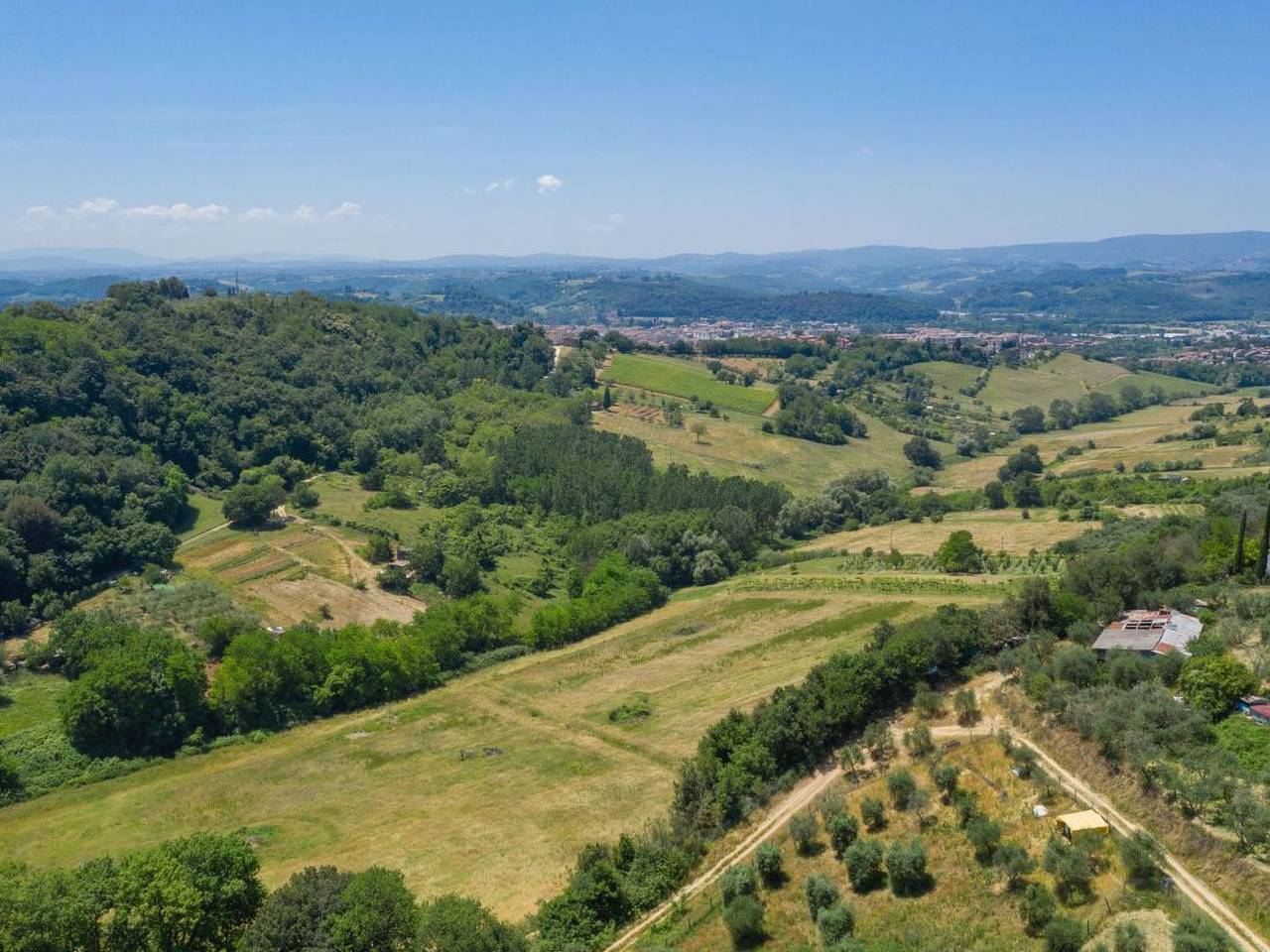 Geheel appartement, Landgut "Rondine" mit Garten, Grill und Terrasse in Poggibonsi, Chianti
