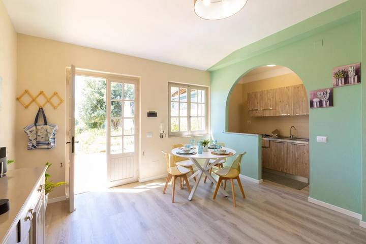 Chalet para 4 personas, con Terraza además de Jardín y Vistas en Capitana