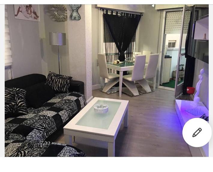 Gîte pour 6 personnes, avec balcon à Almería - 2