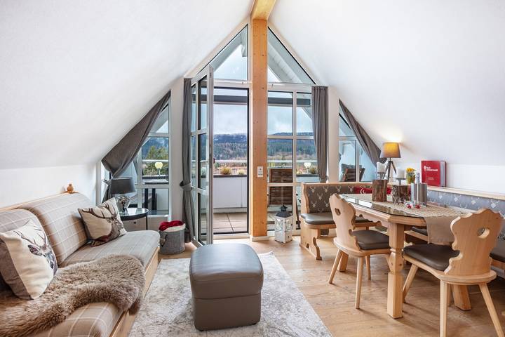 Ganze Wohnung, Ferienwohnung 'Seaside' mit Balkon und Wi-Fi in Schluchsee Ort, Schluchsee