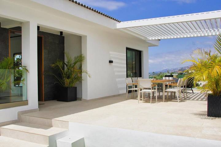 Ferienhaus für 8 Personen, mit Terrasse und Garten sowie Pool und Ausblick in Puerto de la Cruz - 2