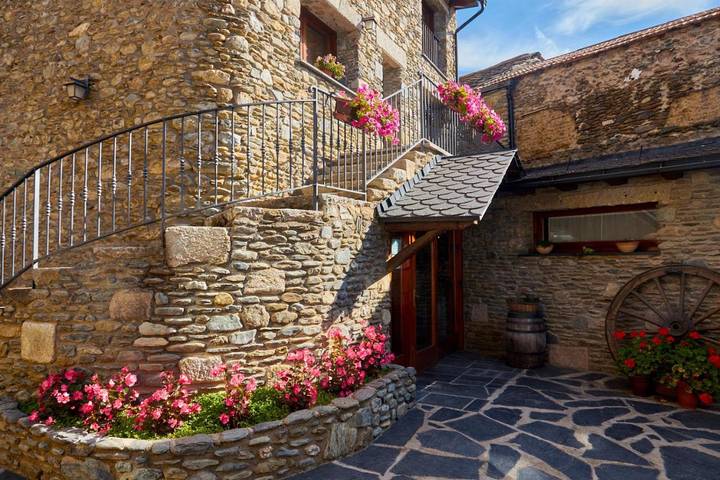 Casa rural para 2 personas, con terraza y jardín en Baixa Cerdanya - 3