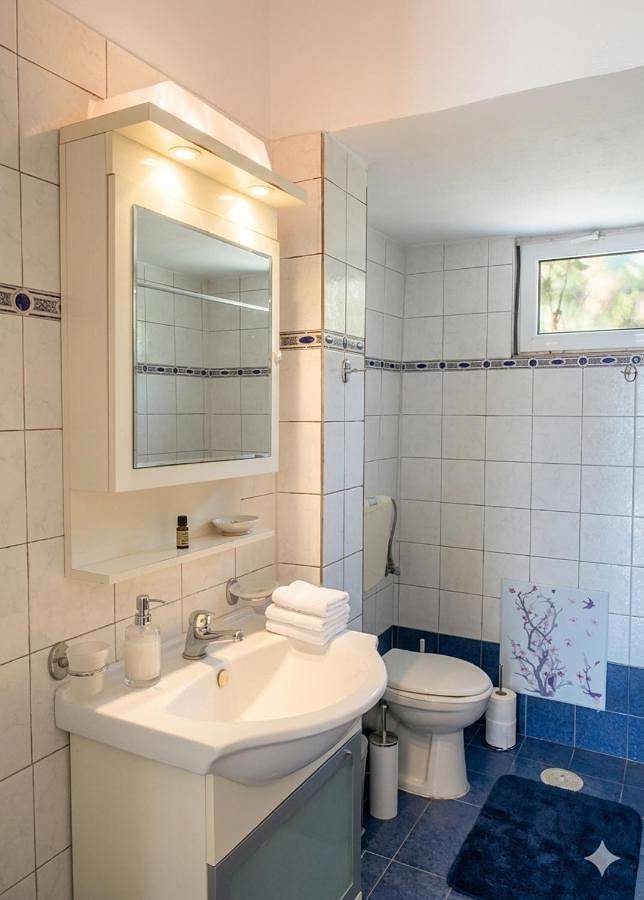 Gîte pour 4 personnes, avec Balcon ainsi que Terrasse et Vue dans Mikra Mandinia - 4