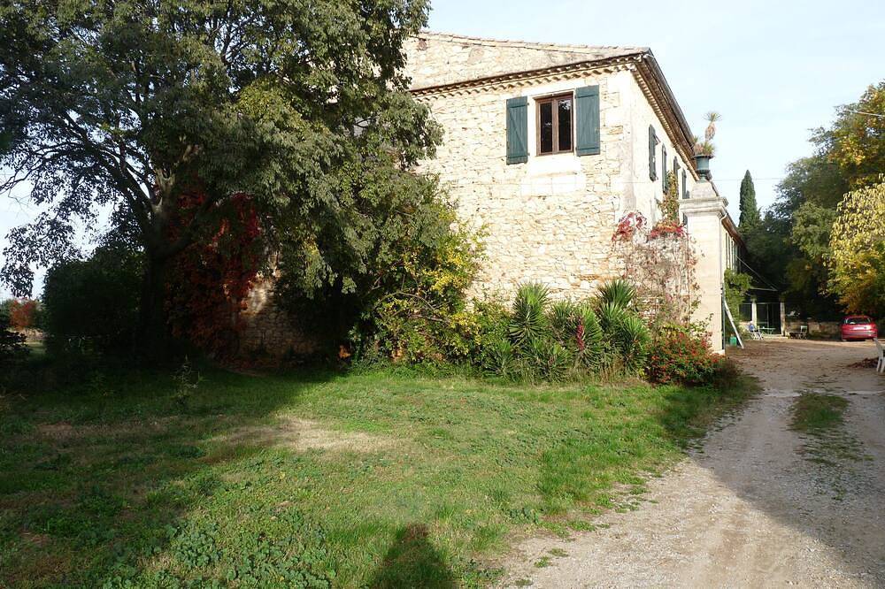 Gite with character in a vineyard - unit_1972900 in Nimes, Region de Nimes