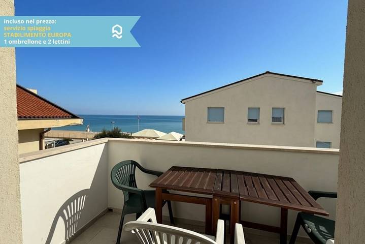 Appartement entier, Rs307 - Marcelli, new beachfront bilo with beach included in Marcelli, Numana