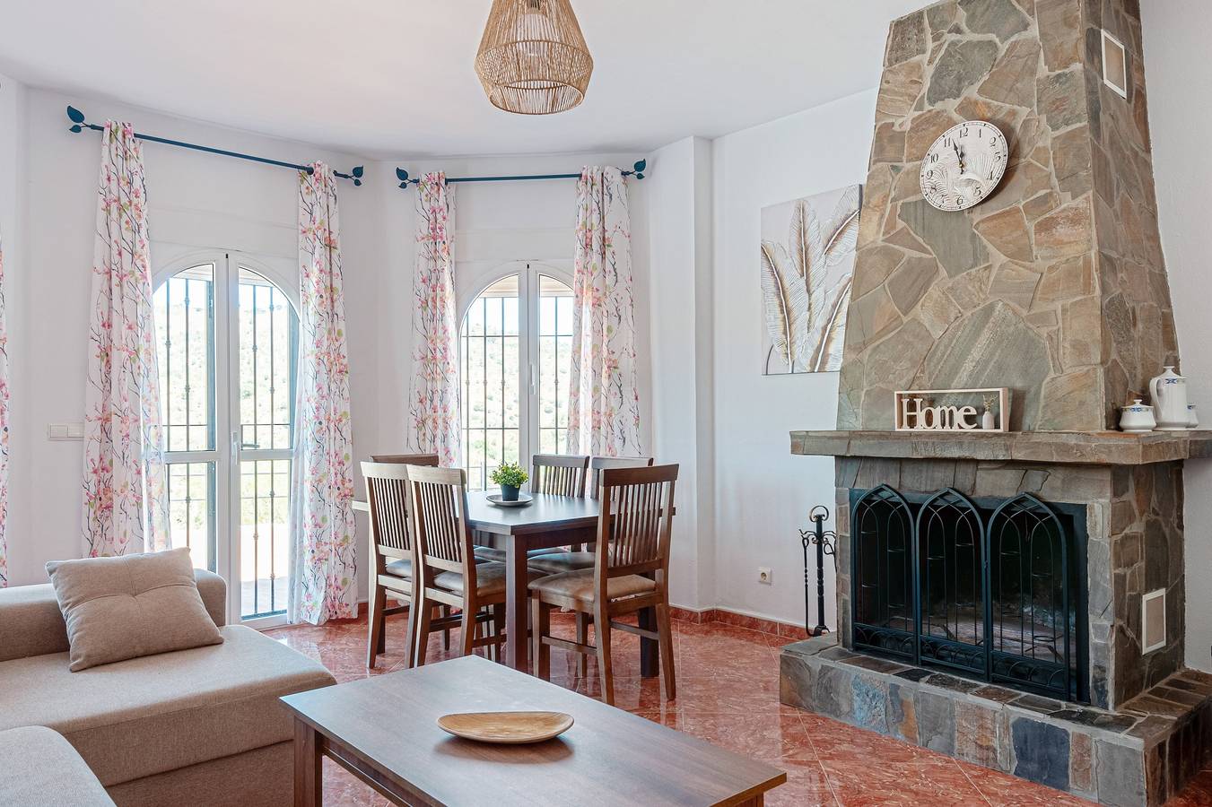 Casa de vacaciones "Sunset El Tejar" con vistas a la montaña, piscina privada y Wi-Fi in Almogía, Provincia de Málaga