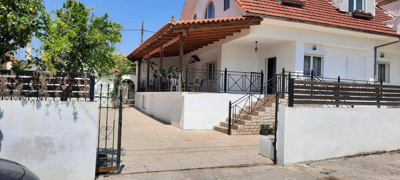 Chalet in Porto Rafti, Markopoulo-Mesogaia