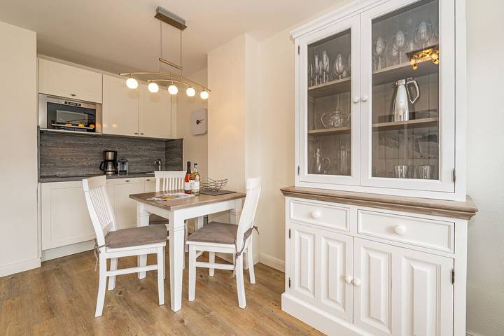 Ganze Wohnung, Schöne Ferienwohnung im Süden Westerlands mit Terrasse. in Westerland, Sylt (Gemeinde)