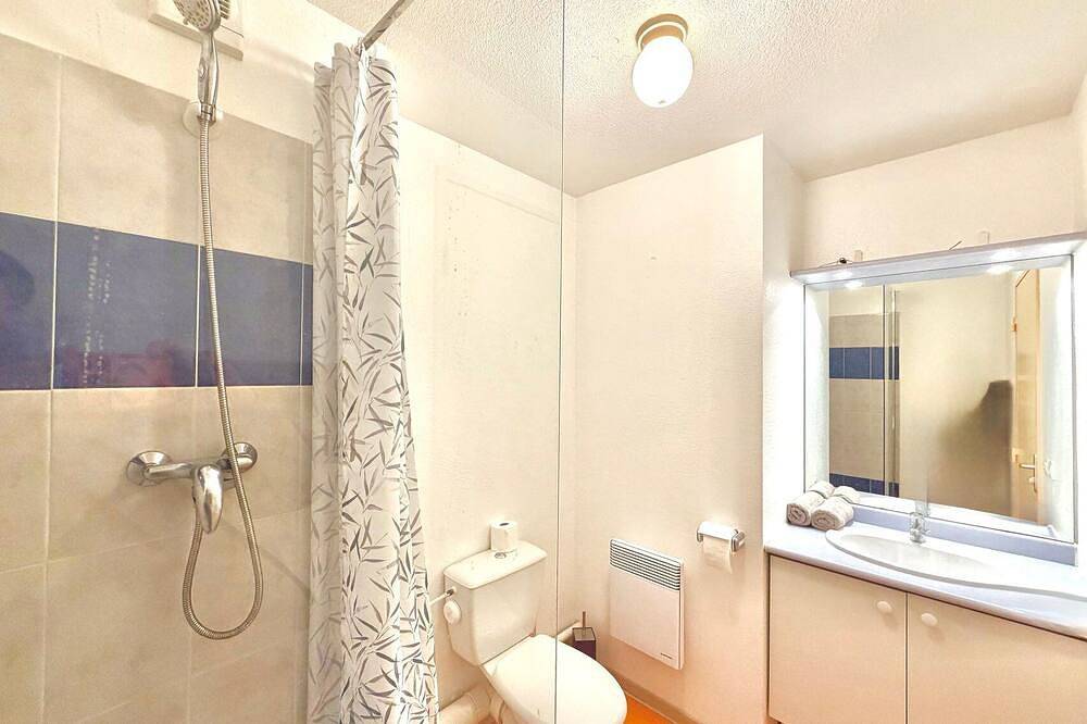 Entire apartment, Chez Vous, Ailleurs | Pool & Terrace in Calvisson, Mediterranean Coast (France)