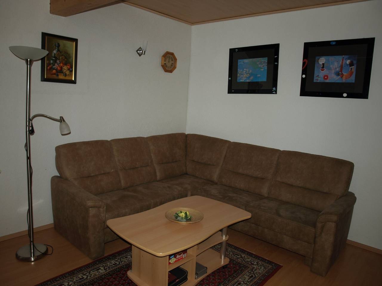 Apartamento entero, Apartamento 'Gästehaus Mengelberg' con terraza privada, jardín privado y Wi-Fi in Markkleeberg, Leipziger Neuseenland