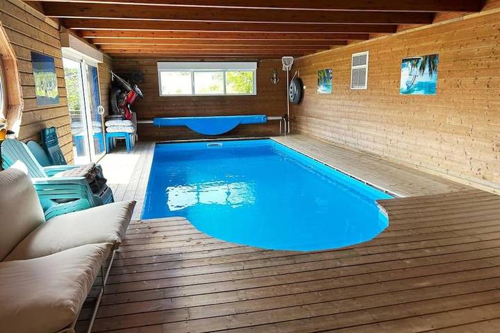 Chalet para 8 personas, con jardín y piscina - 1
