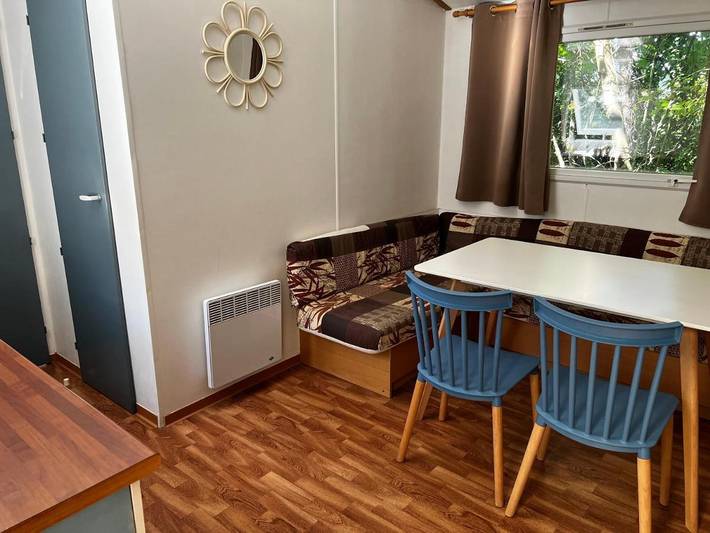 Location de vacances pour 4 personnes, avec jardin et vue ainsi que piscine et sauna à Sainte-Gemme-la-Plaine - 4