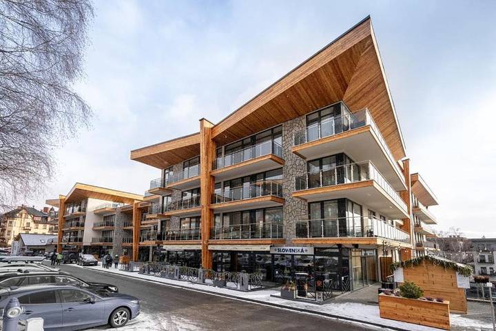 Apartament wakacyjny dla 4 osób, z sauna i basen oraz balkon i jacuzzi w Stary Smokowiec