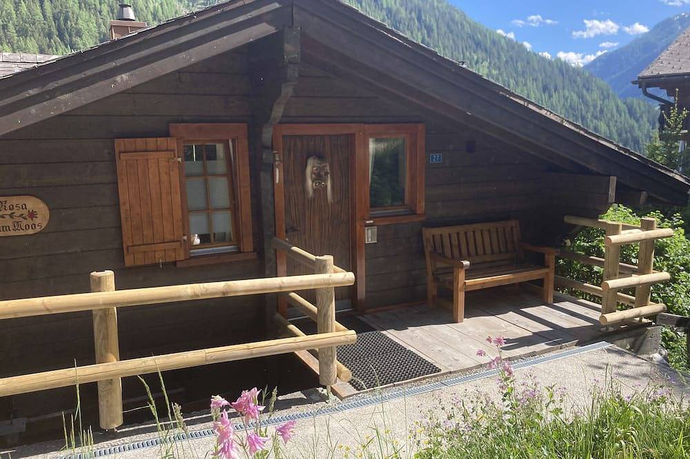 Luxus-Chalet mit Panoramablick im Lötschental, mit privatem Carport in Kippel, Brig - Goms & Umgebung