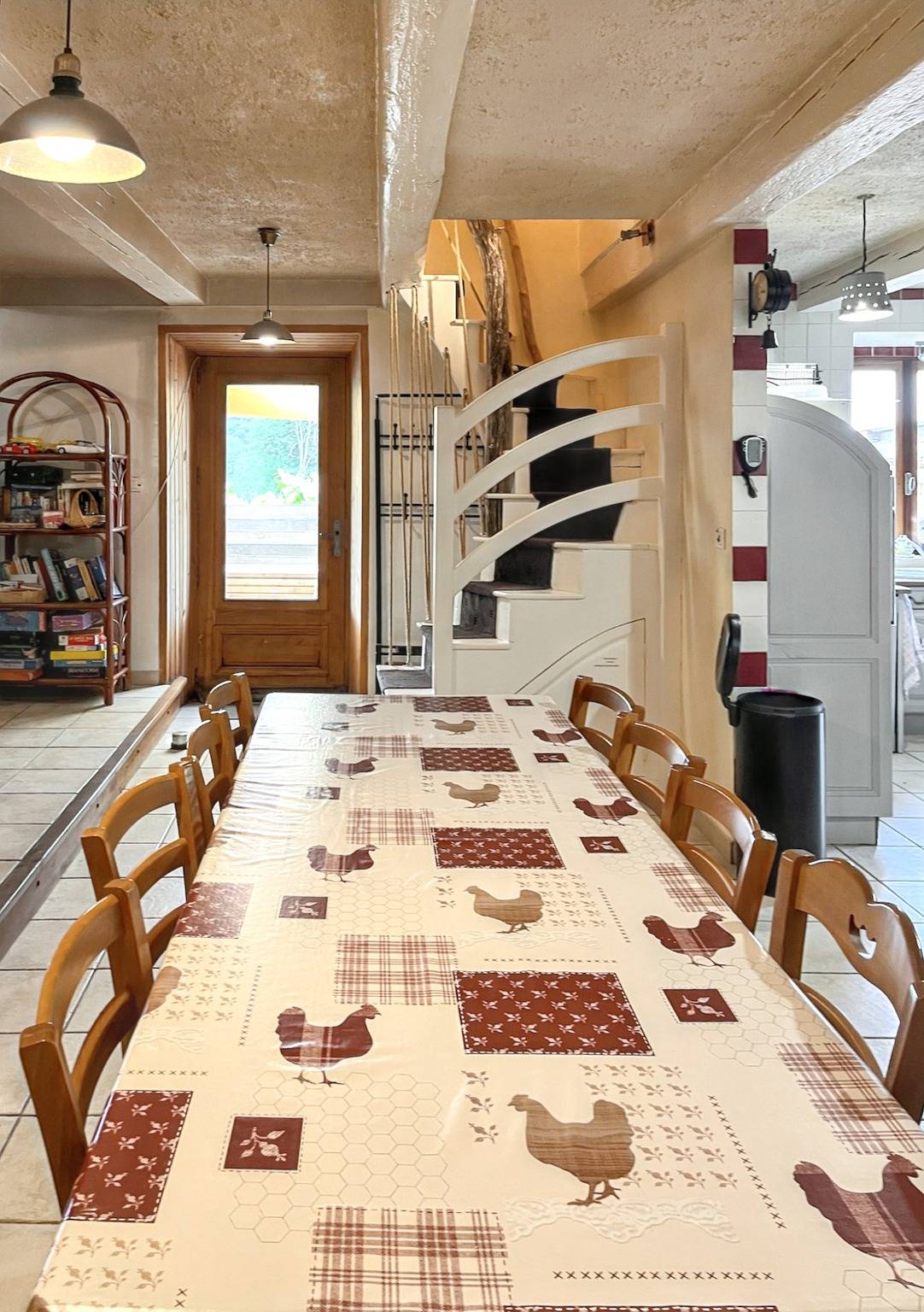 Maison de campagne spacieuse à Chastreix avec cheminée in Chastreix, Parc naturel régional des Volcans d'Auvergne