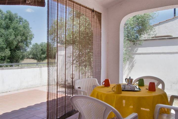 Ferienhaus für 8 Personen, mit Garten und Pool in Torre Colimena - 4