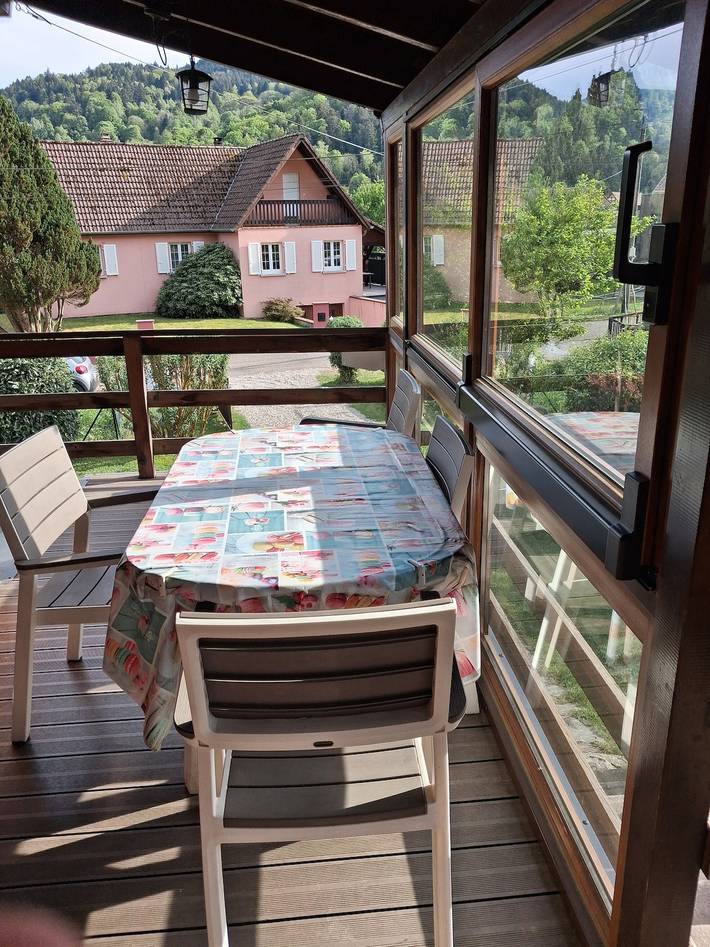 Chalet 'Vallée De Munster' mit Bergblick, privater Terrasse und privatem Garten in Metzeral, Regionaler Naturpark Belchen der Vogesen