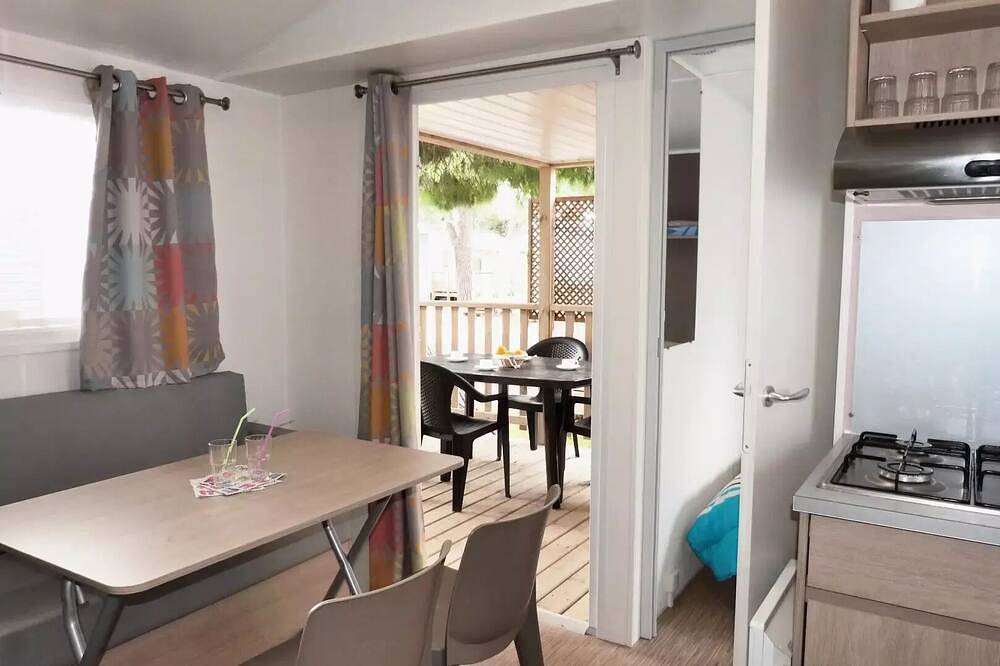 Camping pour 4 Personnes dans La Bergerie, Hyeres