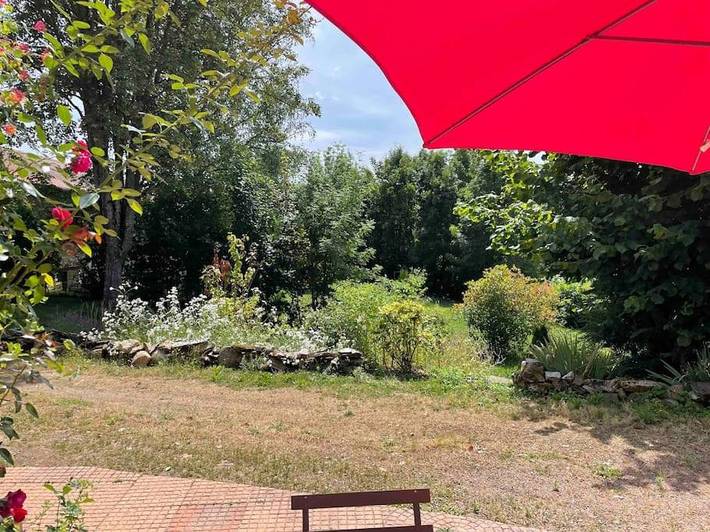 Gîte pour 5 personnes, avec jardin à Sansac-de-Marmiesse