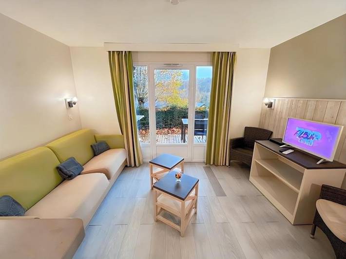 Gîte pour 6 personnes, avec bassin pour enfant et piscine ainsi que jacuzzi et terrasse à Danestal - 4